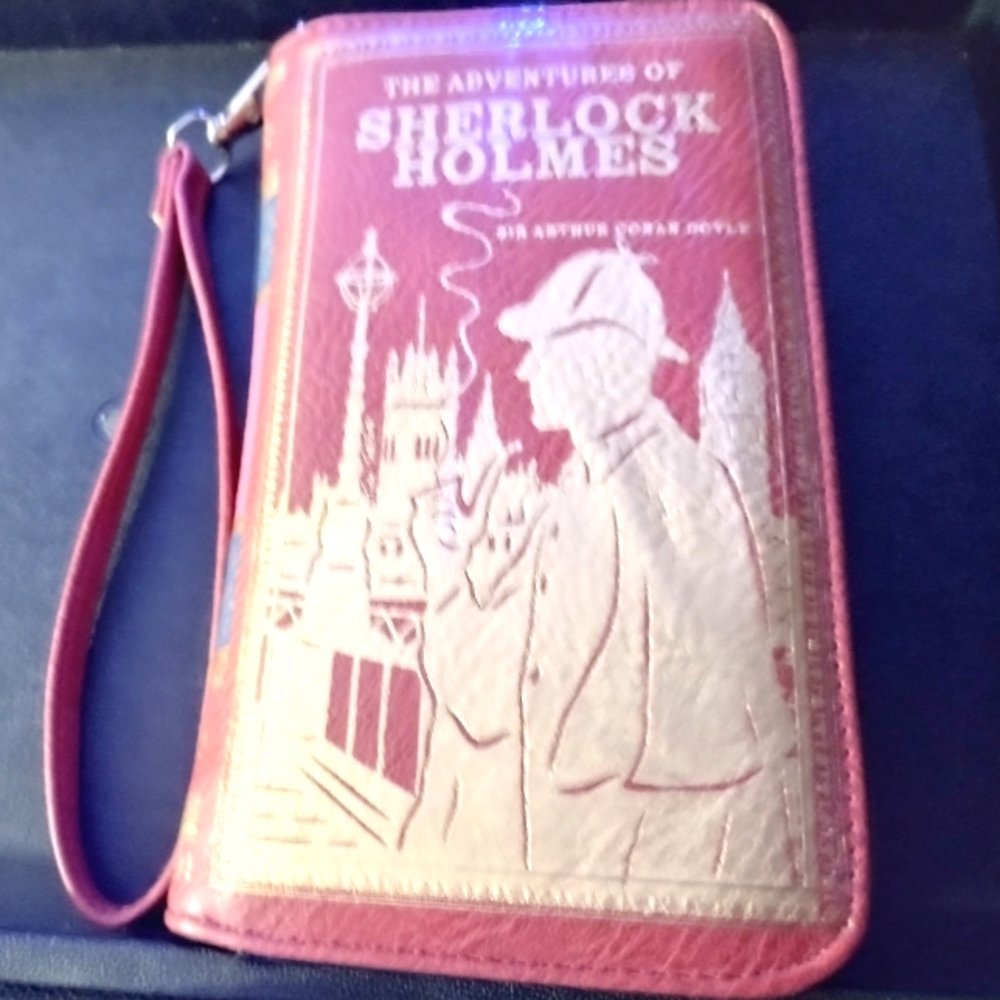 NWOT SHERLOCK HOLMES Wallet Wristlet clutch snap closure Burgundy Gold black ID